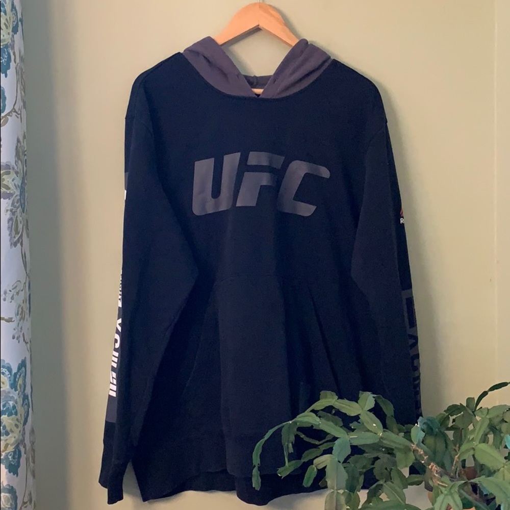 Men’s Reebok hooded UFC sweatshirt 2XL